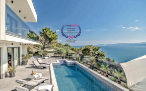  Luxury Villa Happiness with private pool, jacuzzi, sauna and gym by the beach in Omis  Станичи